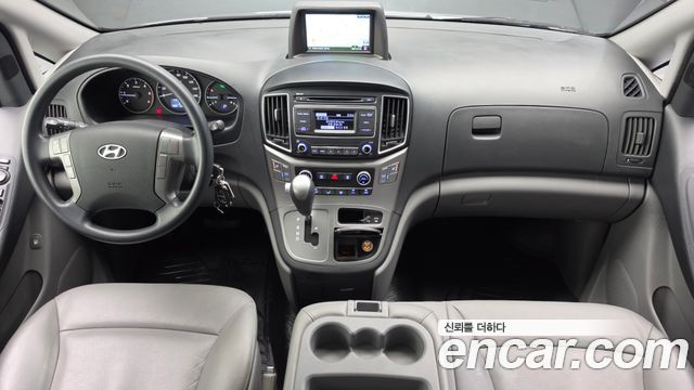 Hyundai Starex 2017 — photo 7
