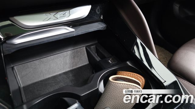 BMW X4 2022 — photo 16