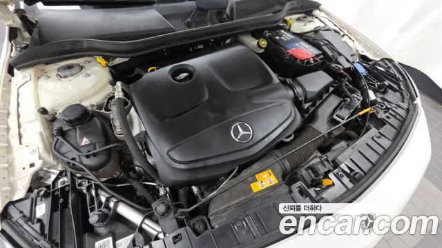 Mercedes-Benz GLA-Class 2019 — photo 6