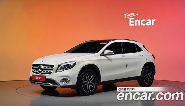Mercedes-Benz GLA-Class 2019 — photo 1