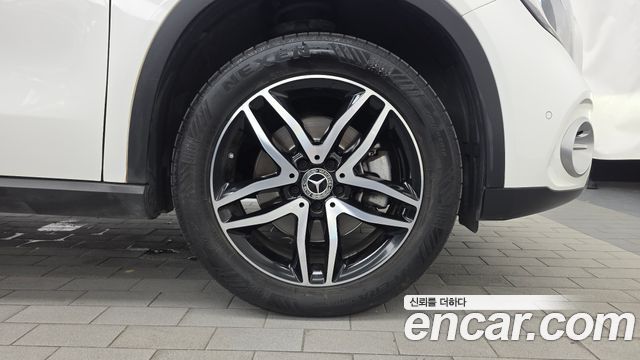 Mercedes-Benz GLA-Class 2019 — photo 7