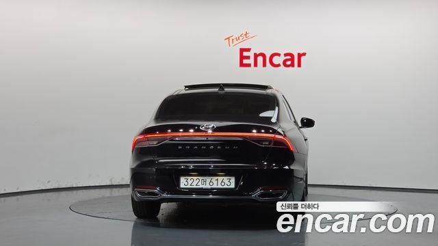 Hyundai Grandeur 2023 — photo 4