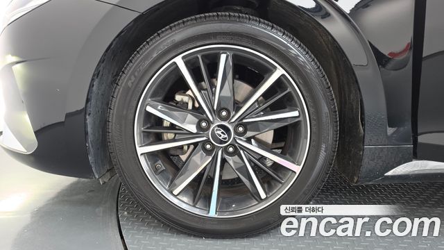 Hyundai Grandeur 2023 — photo 5