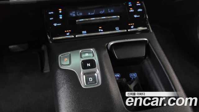 Hyundai Grandeur 2023 — photo 9