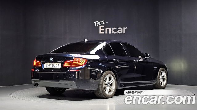 BMW 5-Series 2016 — photo 2