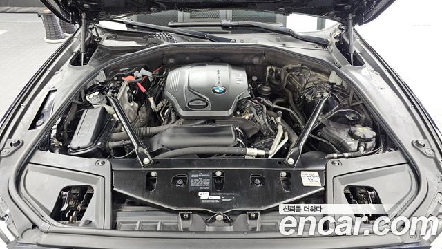 BMW 5-Series 2016 — photo 6