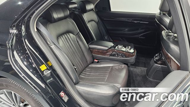 Genesis EQ900 2016 — photo 17
