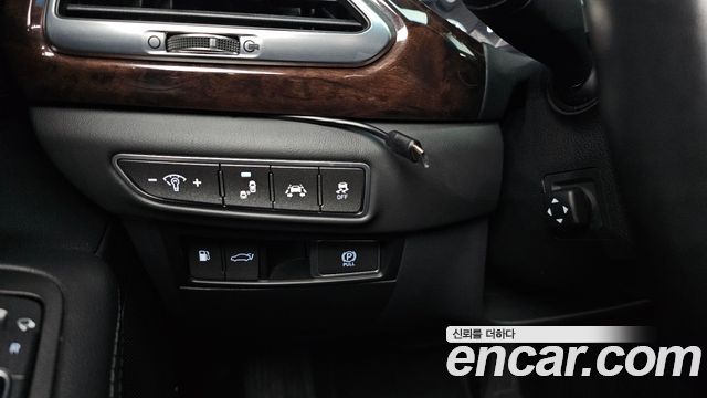 Genesis EQ900 2016 — photo 23