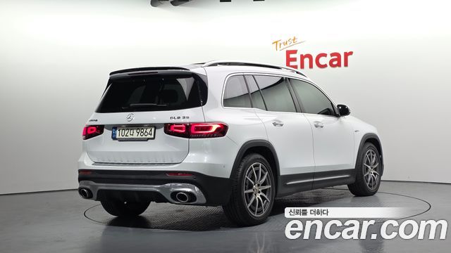 Mercedes-Benz GLB-Class 2021 — photo 2