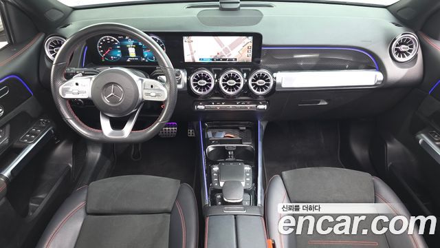 Mercedes-Benz GLB-Class 2021 — photo 10