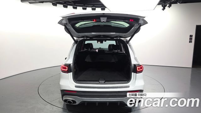Mercedes-Benz GLB-Class 2021 — photo 26