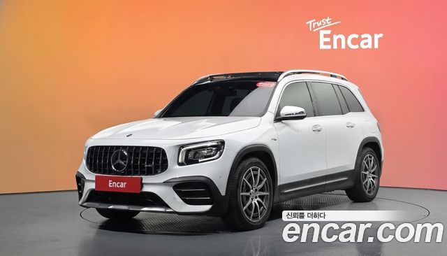 Mercedes-Benz GLB-Class 2021 — photo 1