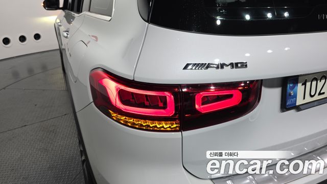 Mercedes-Benz GLB-Class 2021 — photo 9