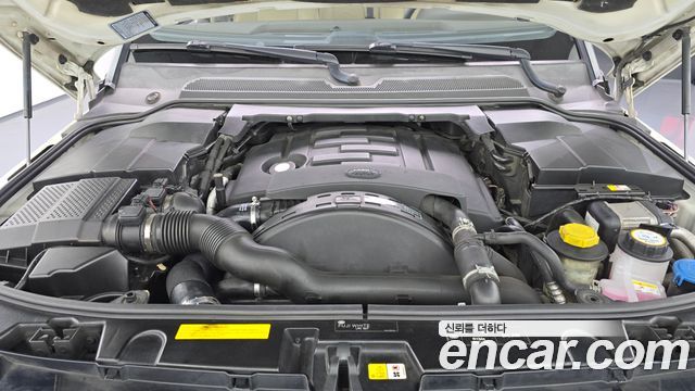 Land Rover Discovery 2015 — photo 6