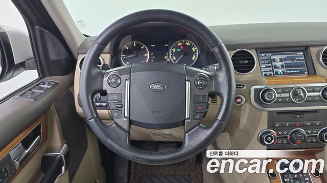 Land Rover Discovery 2015 — photo 13