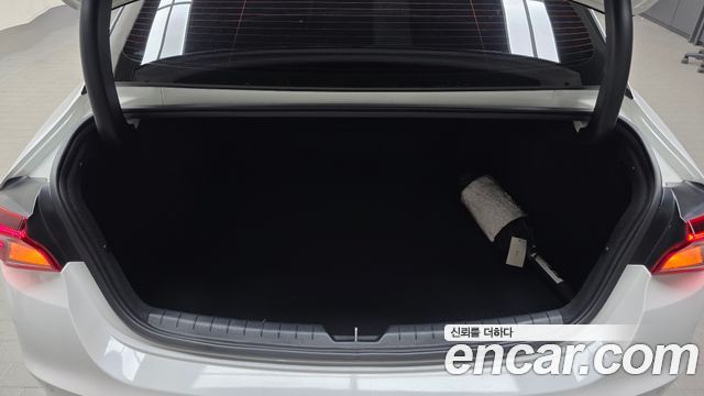 Kia K5 2023 — photo 22