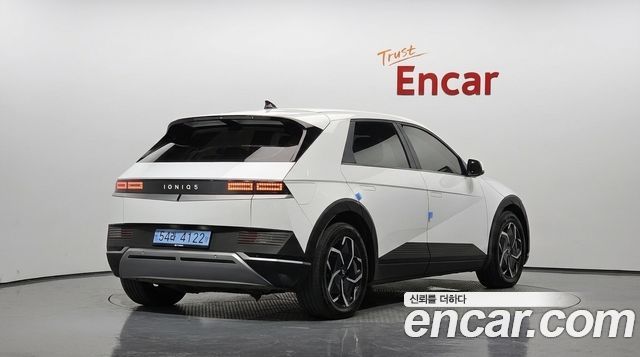 Hyundai Ioniq5 2023 — photo 2