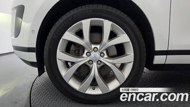 Land Rover Range Rover Evoque 2020 — photo 5