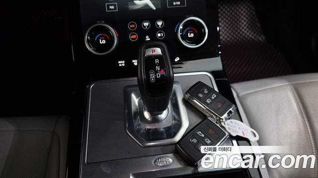 Land Rover Range Rover Evoque 2020 — photo 12
