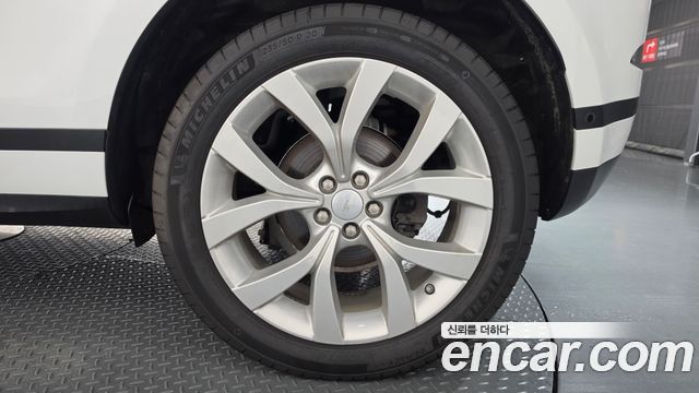 Land Rover Range Rover Evoque 2020 — photo 7