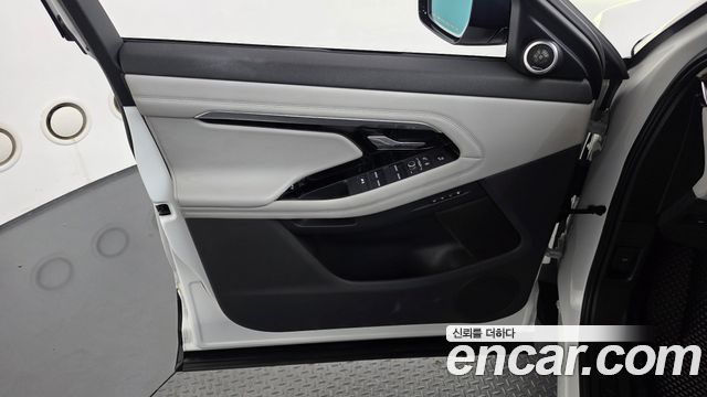 Land Rover Range Rover Evoque 2020 — photo 14