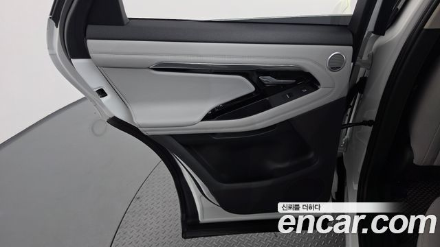 Land Rover Range Rover Evoque 2020 — photo 15