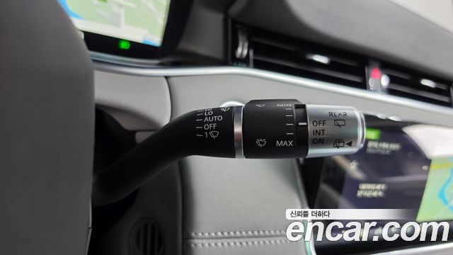 Land Rover Range Rover Evoque 2020 — photo 30