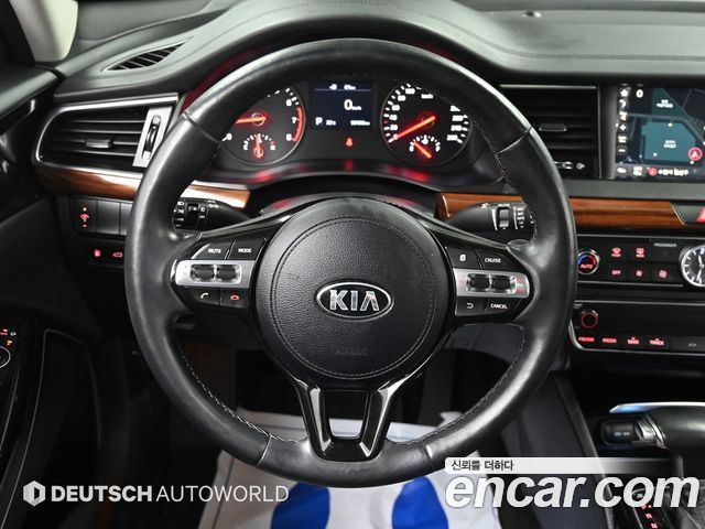 Kia K7 2016 — photo 13