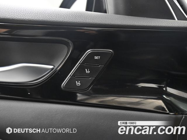 Kia K7 2016 — photo 17