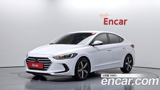 Hyundai AVANTE 2018 — photo 1