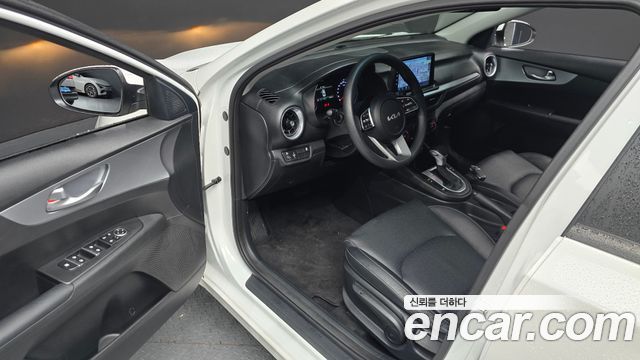Kia K3 2023 — photo 10