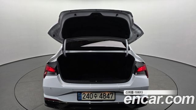 Hyundai AVANTE 2021 — photo 26