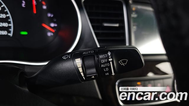 Kia K7 2013 — photo 16