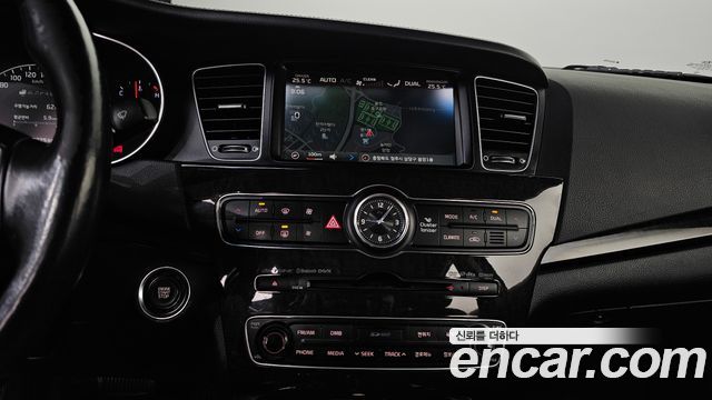 Kia K7 2013 — photo 17