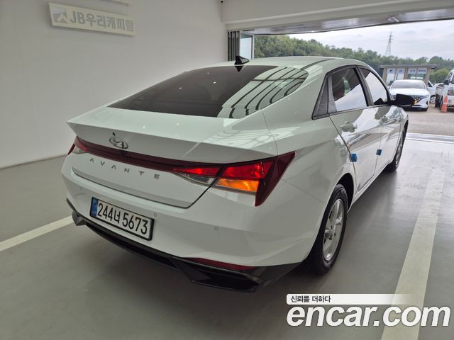 Hyundai AVANTE 2022 — photo 4