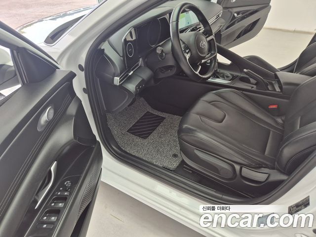 Hyundai AVANTE 2022 — photo 8