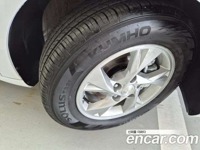 Hyundai AVANTE 2022 — photo 19