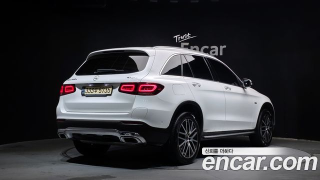 Mercedes-Benz GLC-Class 2021 — photo 2