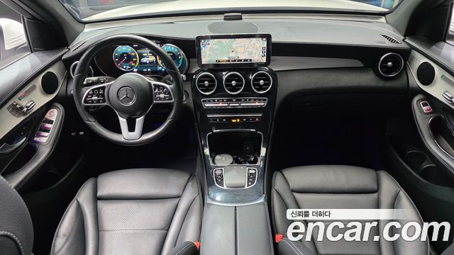 Mercedes-Benz GLC-Class 2021 — photo 10