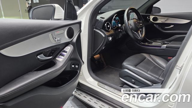 Mercedes-Benz GLC-Class 2021 — photo 13