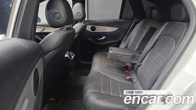 Mercedes-Benz GLC-Class 2021 — photo 18