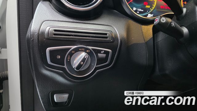 Mercedes-Benz GLC-Class 2021 — photo 26