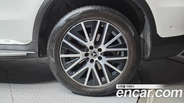 Mercedes-Benz GLC-Class 2021 — photo 7