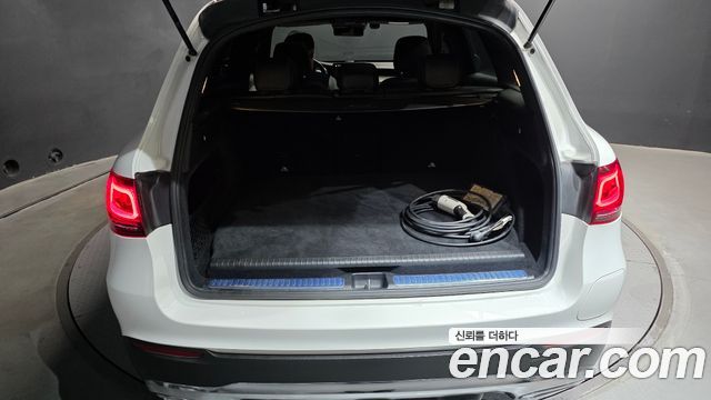 Mercedes-Benz GLC-Class 2021 — photo 31