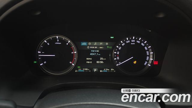 KG Mobility Rexton 2018 — photo 11