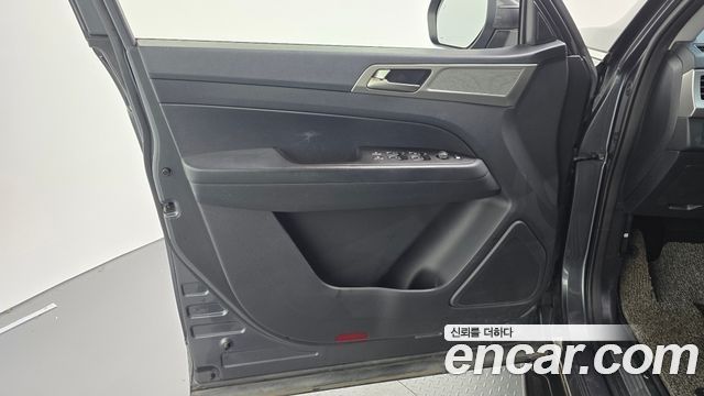 KG Mobility Rexton 2018 — photo 14