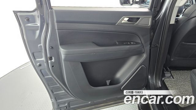 KG Mobility Rexton 2018 — photo 15