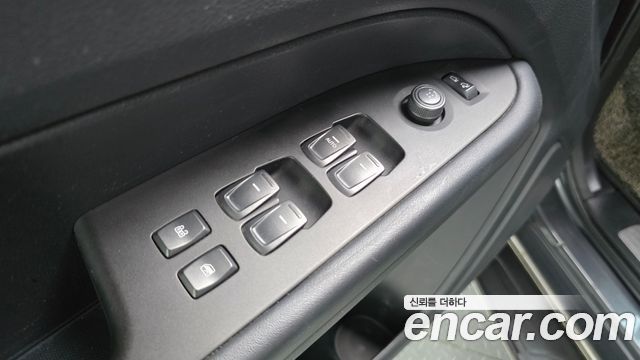 KG Mobility Rexton 2018 — photo 28