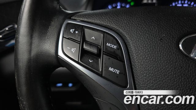 Hyundai Grandeur 2016 — photo 29