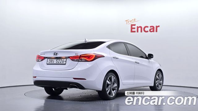 Hyundai AVANTE 2015 — photo 2